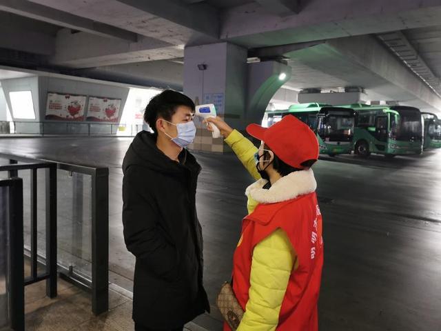 千里交流屏对屏 两岸青年心贴心(观沧海)-太阳成tyc7111cc官网(图1) tyc7111cc太阳成集团